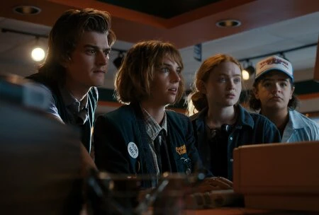 Кадр из сериала Очень странные дела