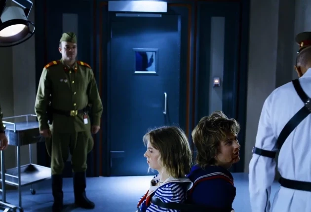 Кадр из «Очень странные дела» 3 сезон 6 серия